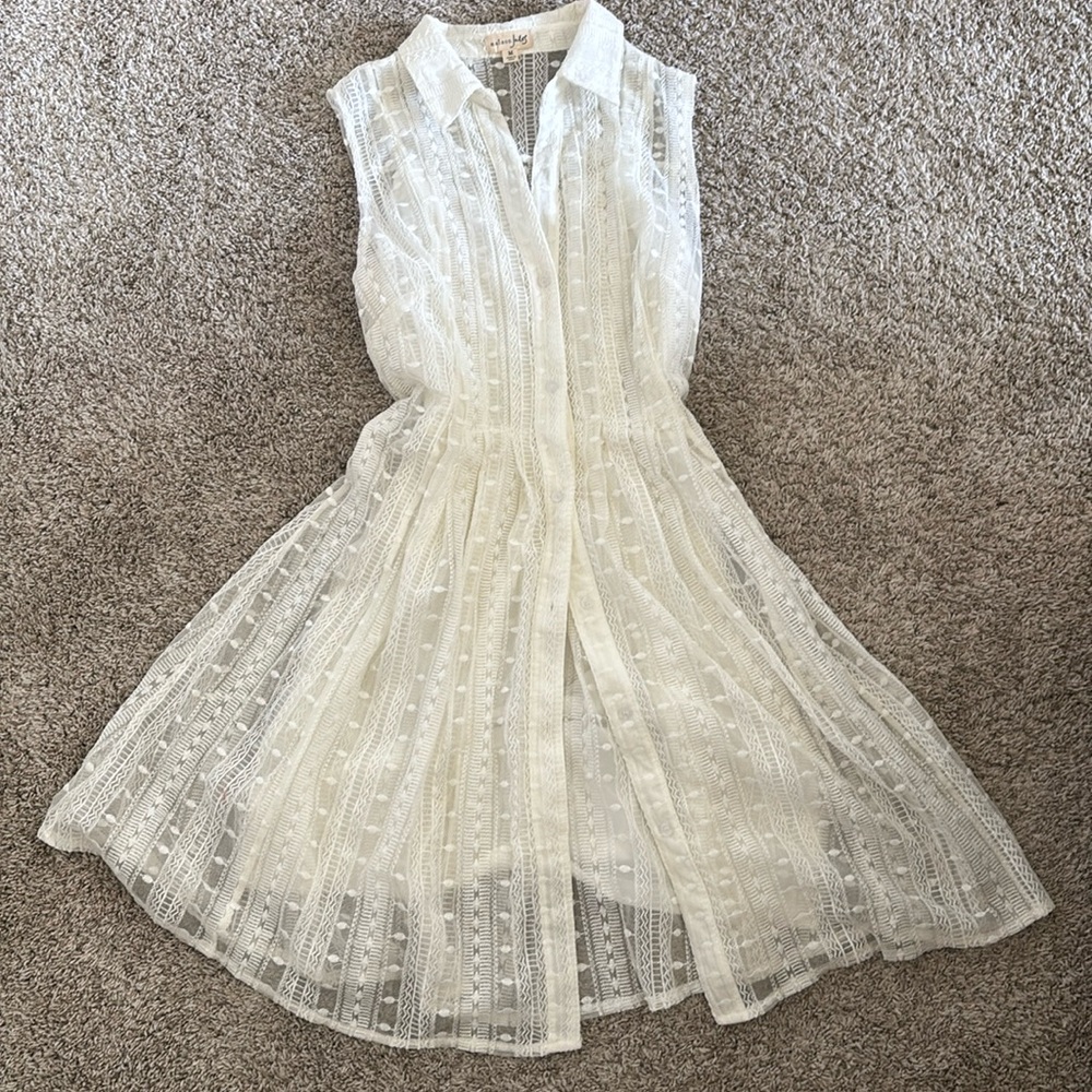 White lace dress